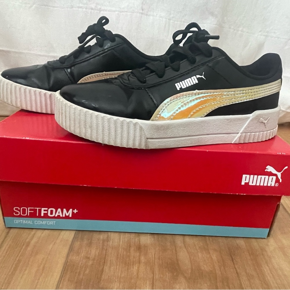 Girls Puma Sneakers